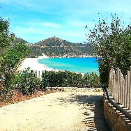 شقة Beautiful Seaview In Wonderful Private Gated 5 Mt From Beach - Property 150 Mt From Sea سولاناس