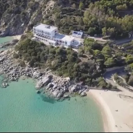 Apartment Seaview: Beachfront Gated Retreat Solanas (Cagliari)